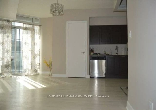 169, Fort York, Waterfront Communities C1, Toronto