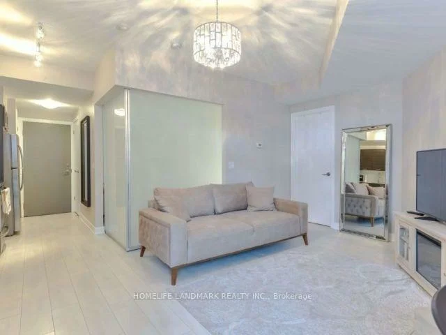 169, Fort York, Waterfront Communities C1, Toronto