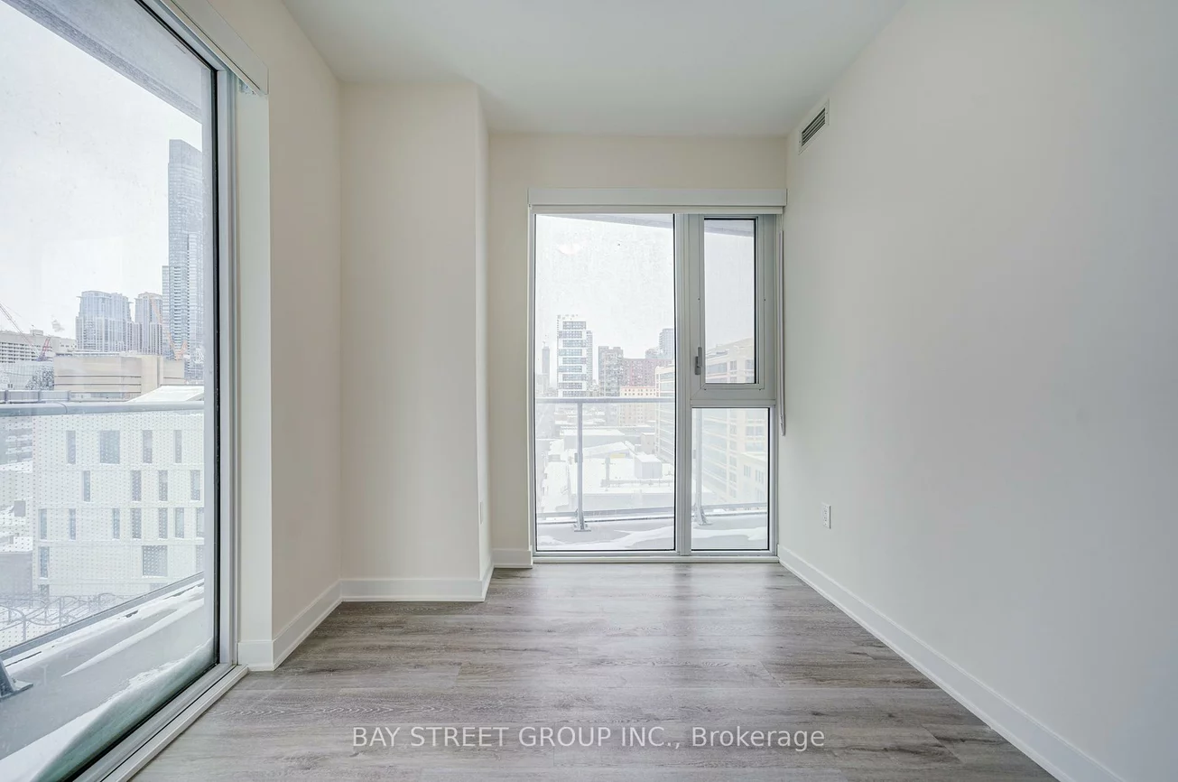 100, Dalhousie, Church-Yonge Corridor, Toronto