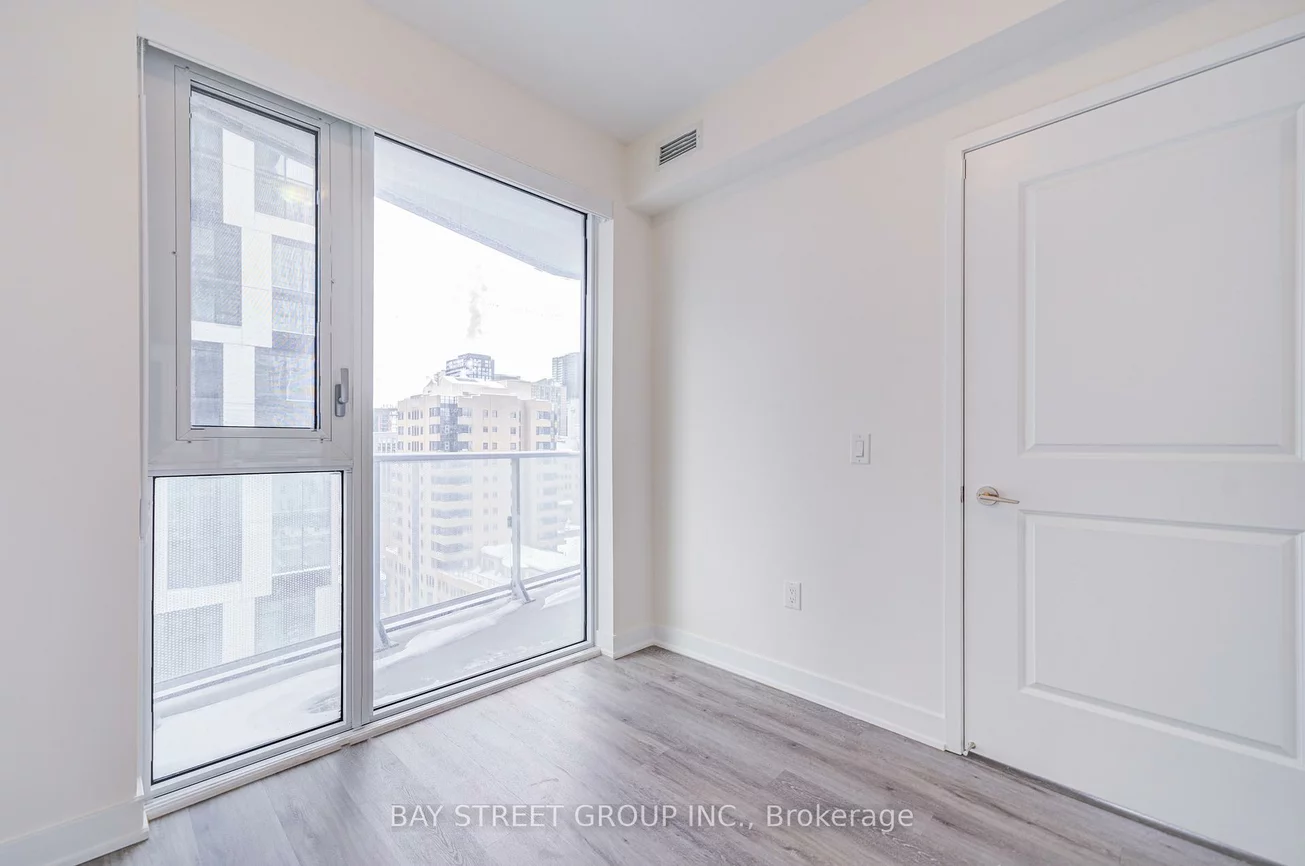 100, Dalhousie, Church-Yonge Corridor, Toronto