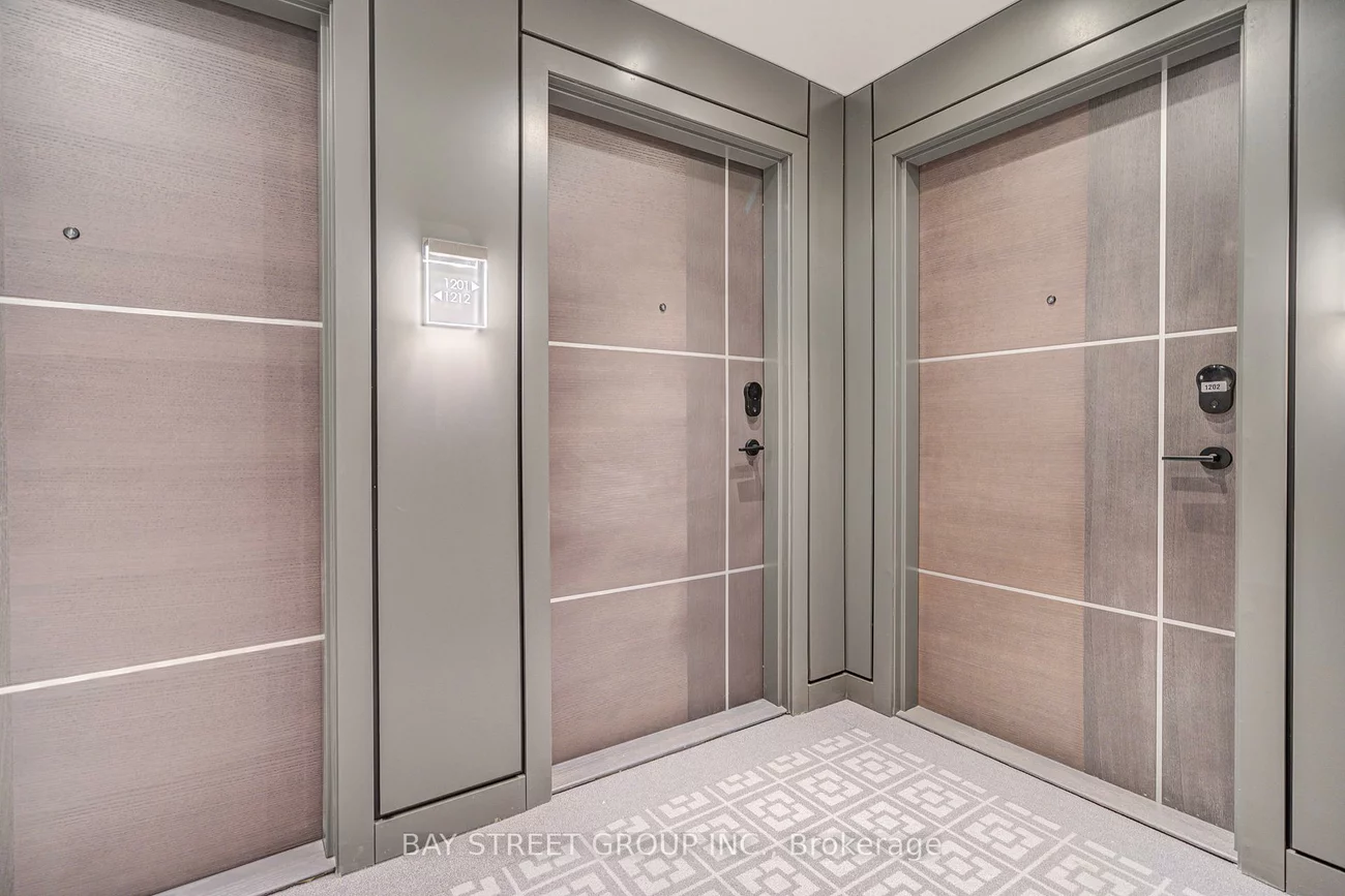 100, Dalhousie, Church-Yonge Corridor, Toronto