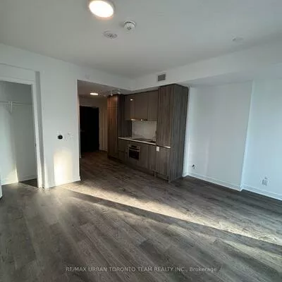 180, Front, Moss Park, Toronto