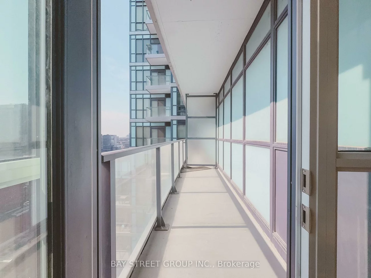 210, Simcoe, University, Toronto