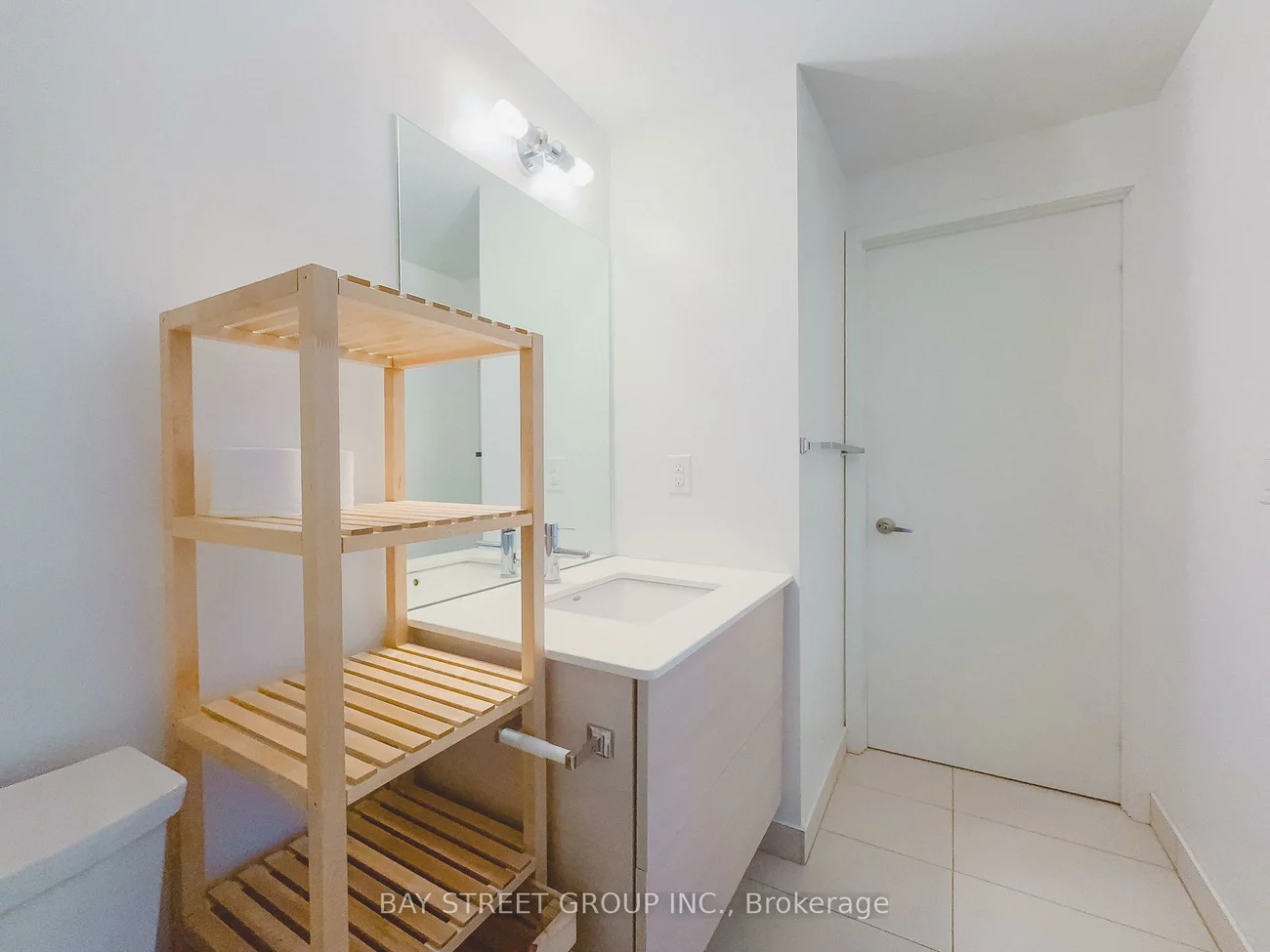 210, Simcoe, University, Toronto