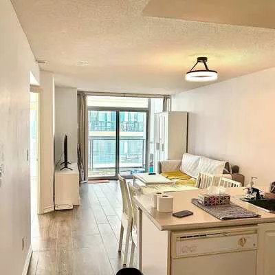 30, Hayden, Church-Yonge Corridor, Toronto