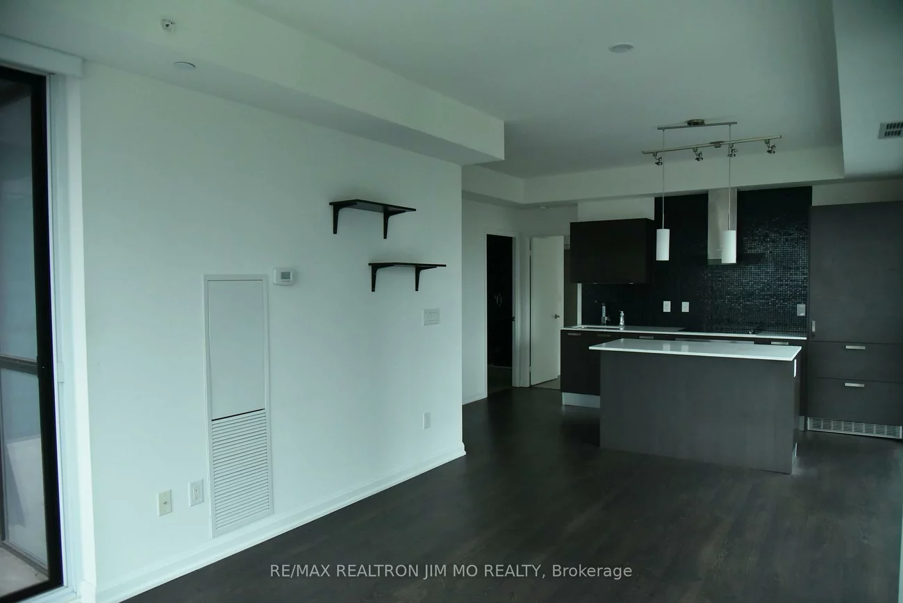 9, Bogert, Lansing-Westgate, Toronto