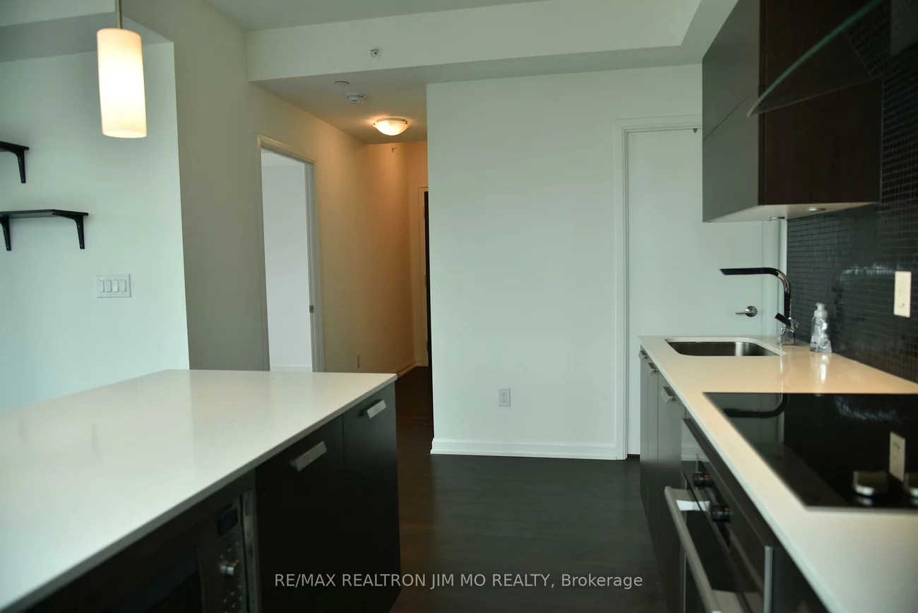 9, Bogert, Lansing-Westgate, Toronto