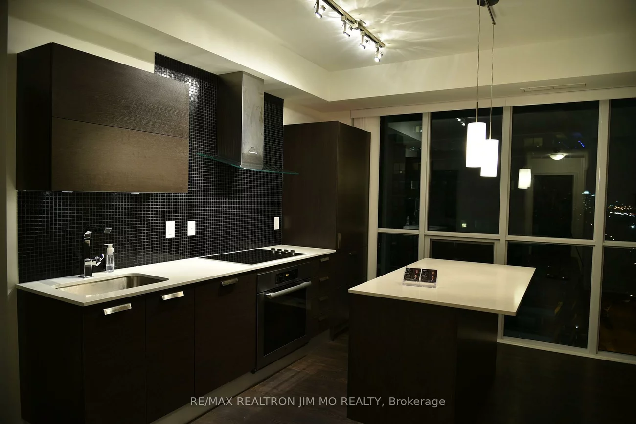 9, Bogert, Lansing-Westgate, Toronto