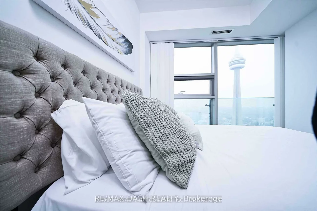 14, York, Waterfront Communities C1, Toronto