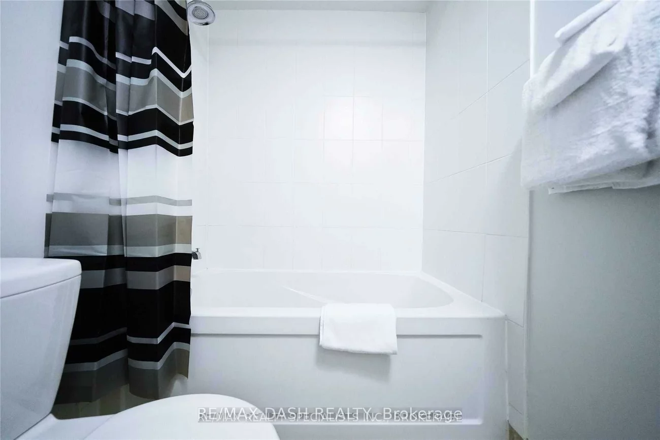 14, York, Waterfront Communities C1, Toronto