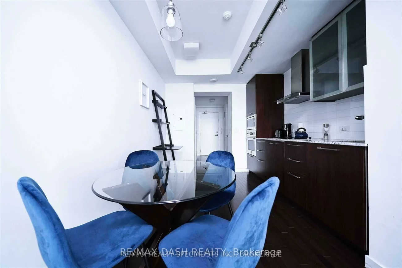 14, York, Waterfront Communities C1, Toronto