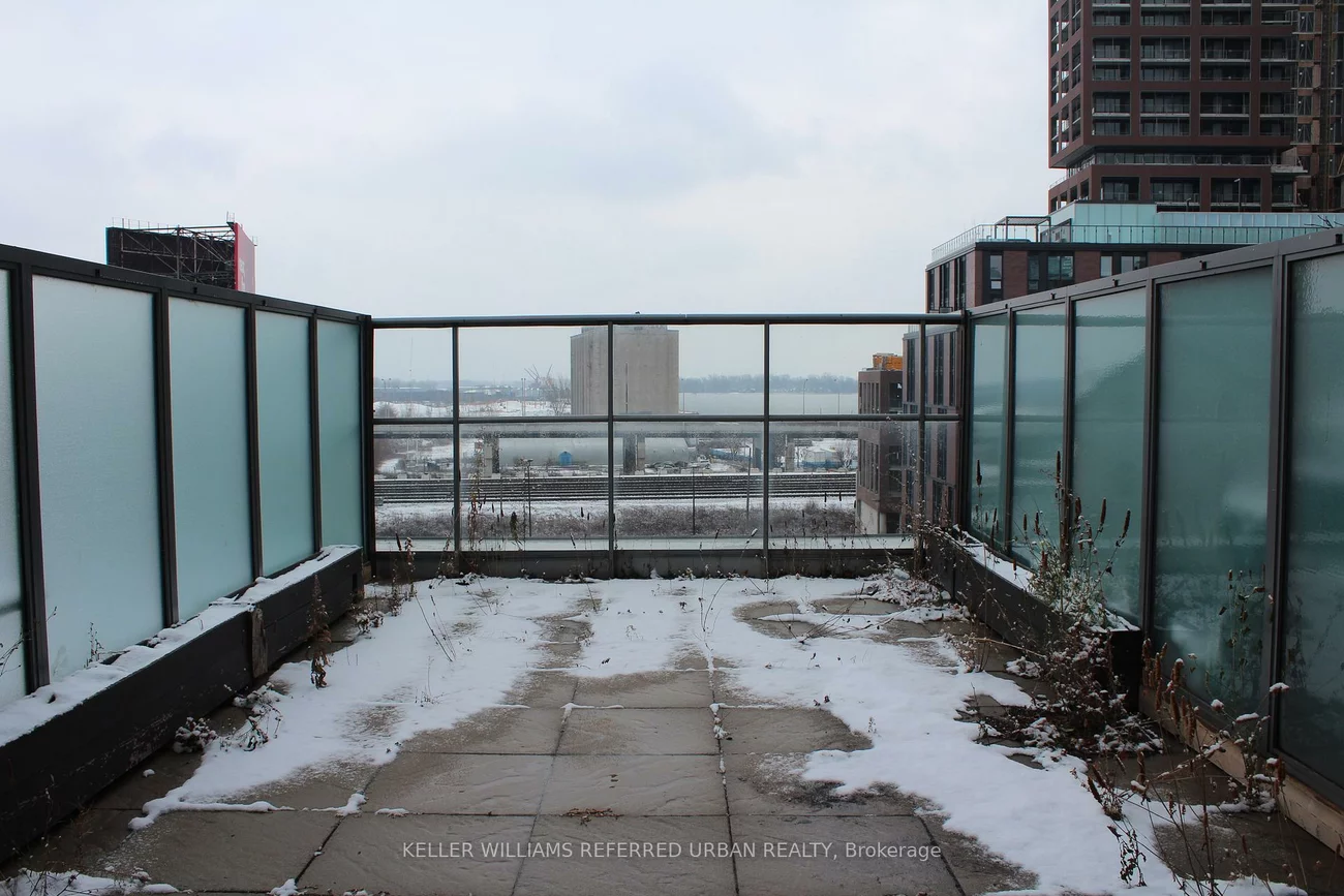 33, Mill, Waterfront Communities C8, Toronto