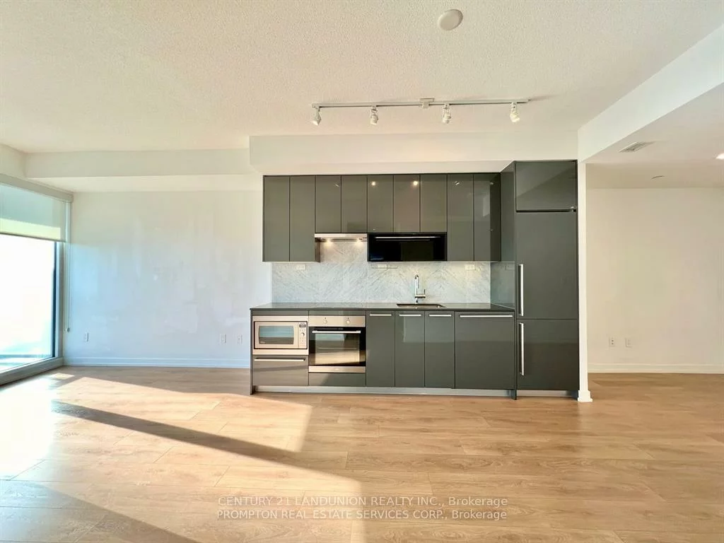 115, McMahon, Bayview Village, Toronto