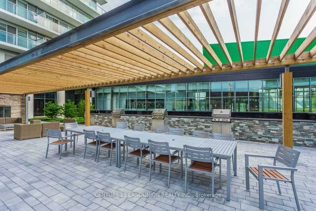 115, McMahon, Bayview Village, Toronto