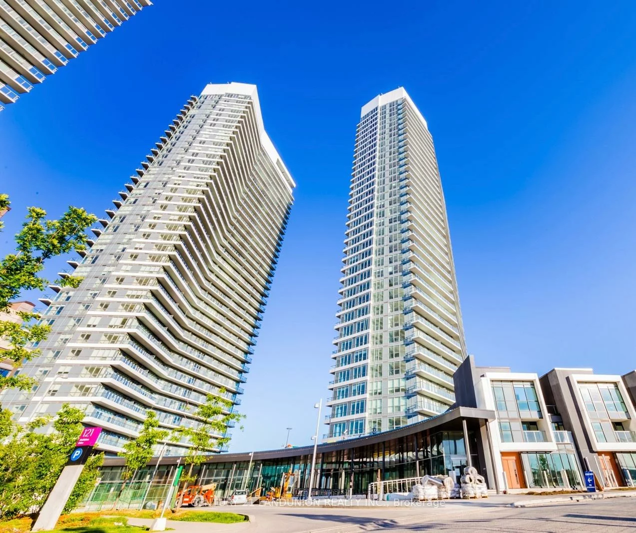 115, McMahon, Bayview Village, Toronto