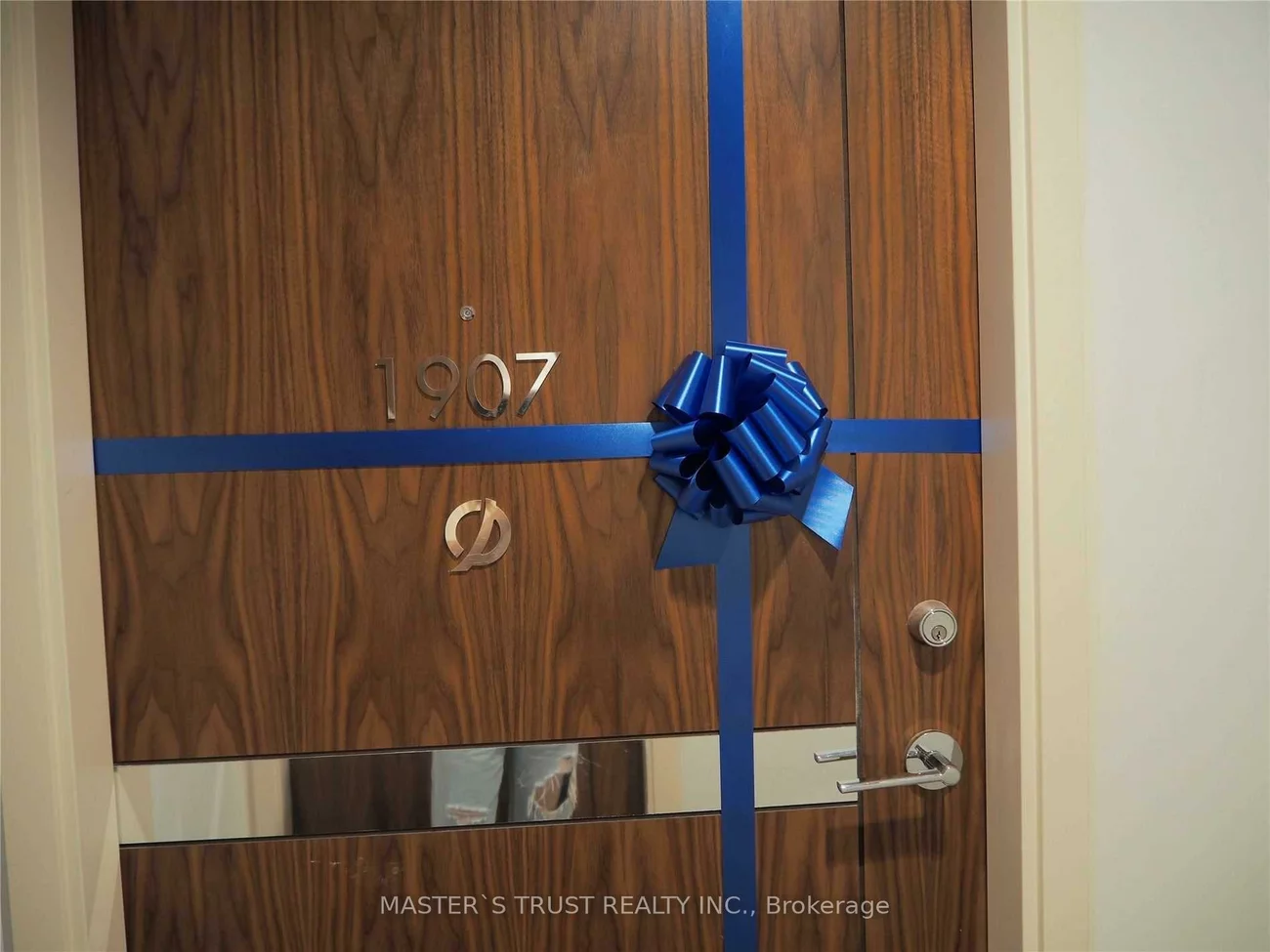 85, Mcmahon, Bayview Village, Toronto