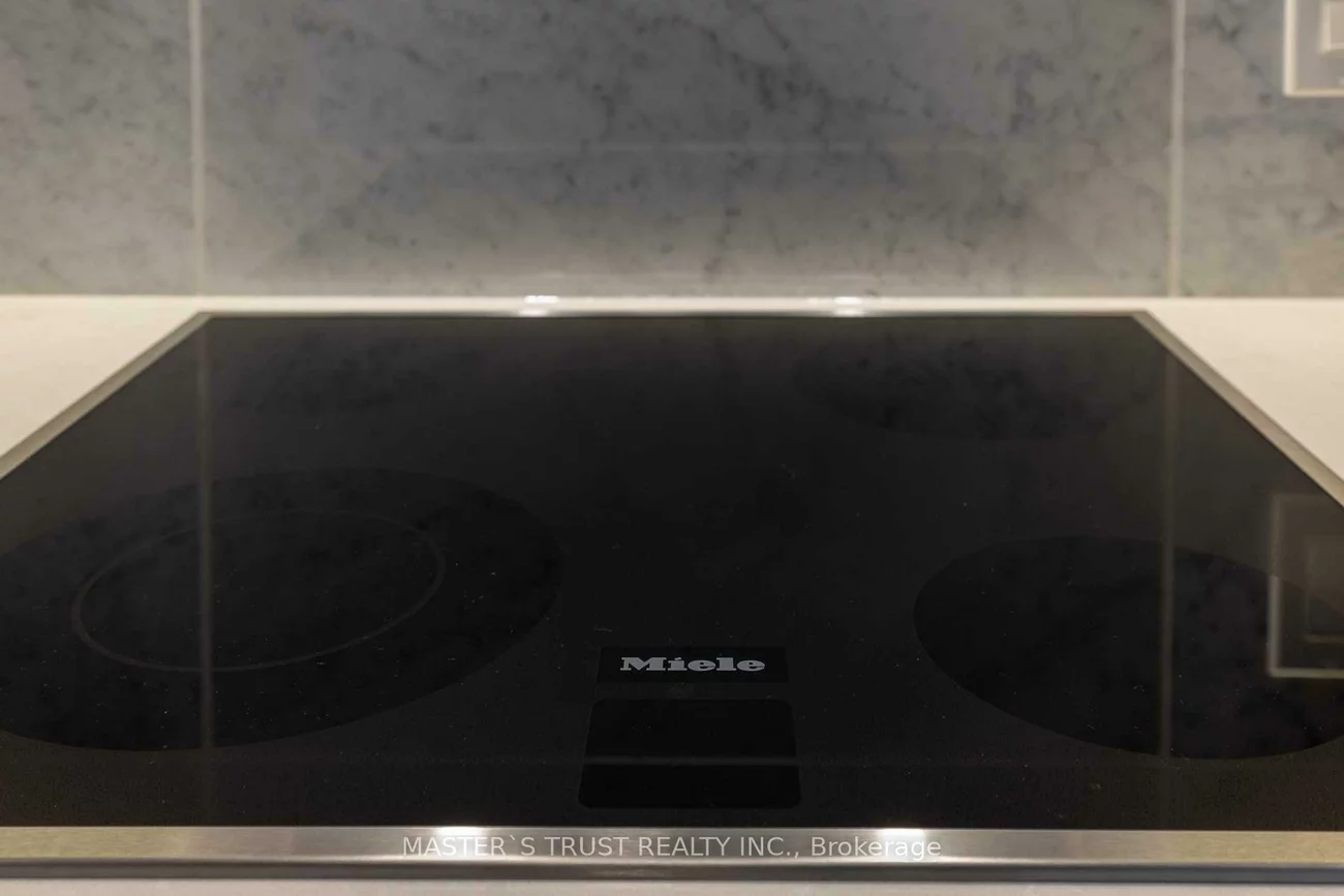 85, Mcmahon, Bayview Village, Toronto