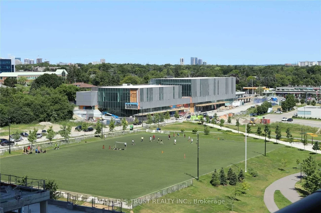 85, Mcmahon, Bayview Village, Toronto