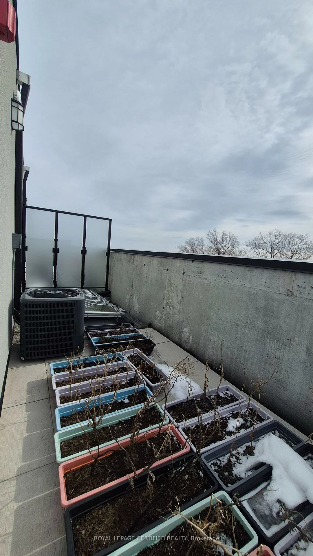 851, Sheppard, Clanton Park, Toronto