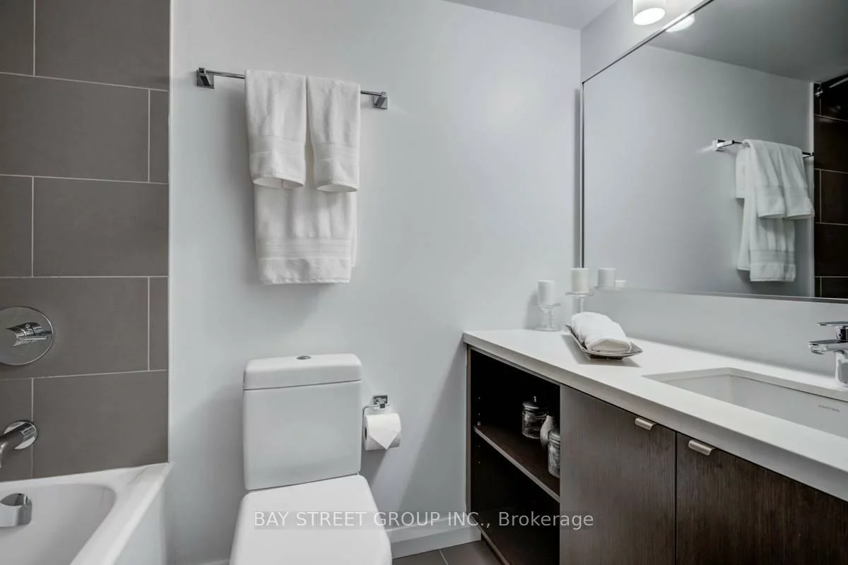 155, Yorkville, Annex, Toronto