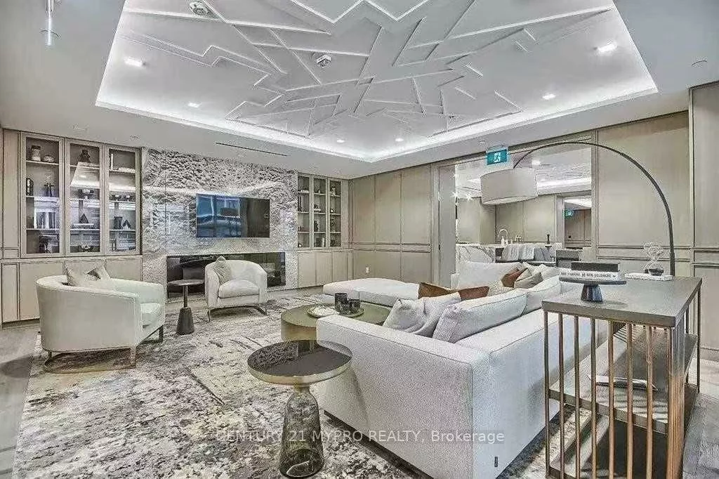 88, Cumberland, Annex, Toronto