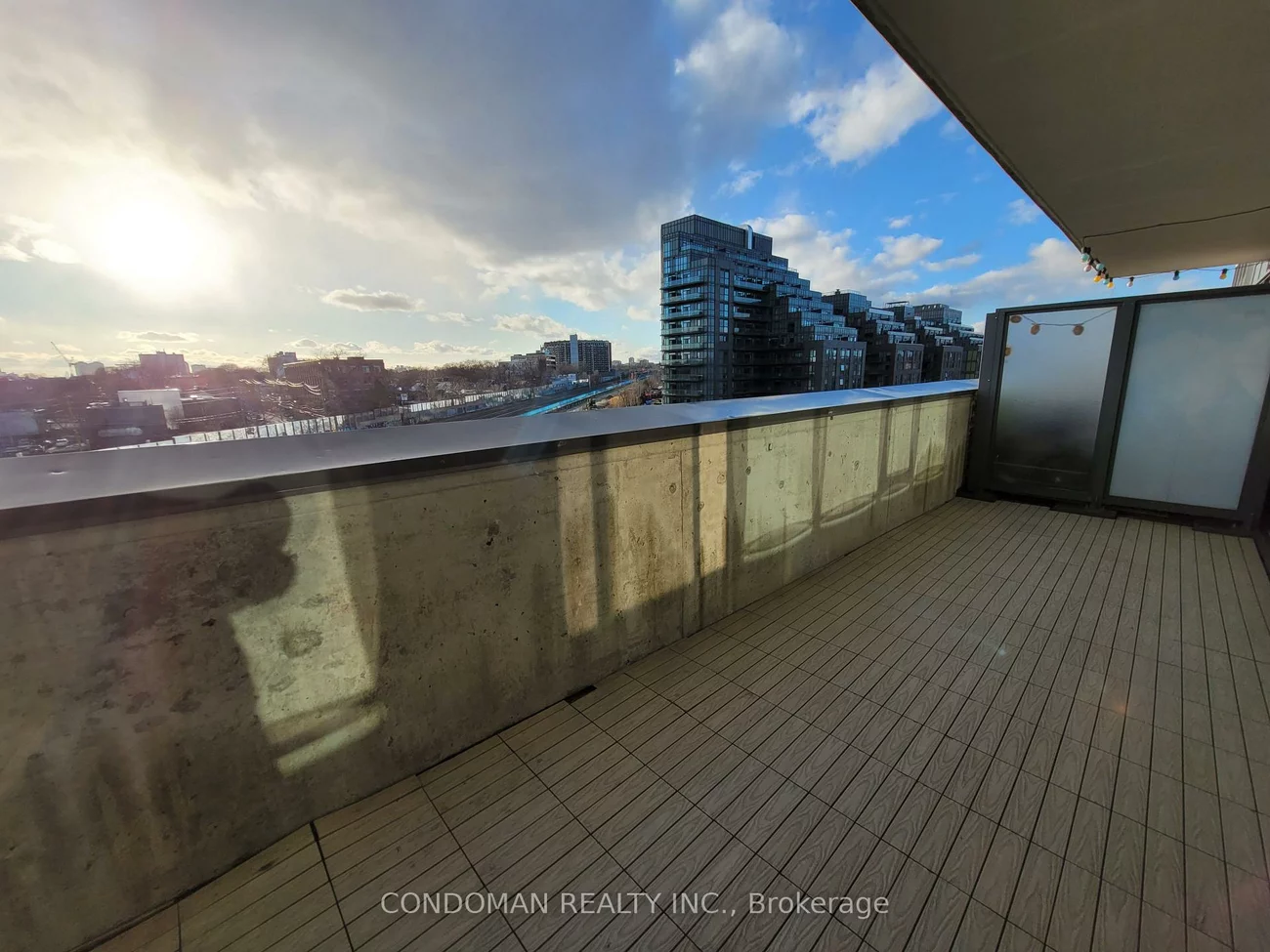 20, Minowan Miikan, Little Portugal, Toronto