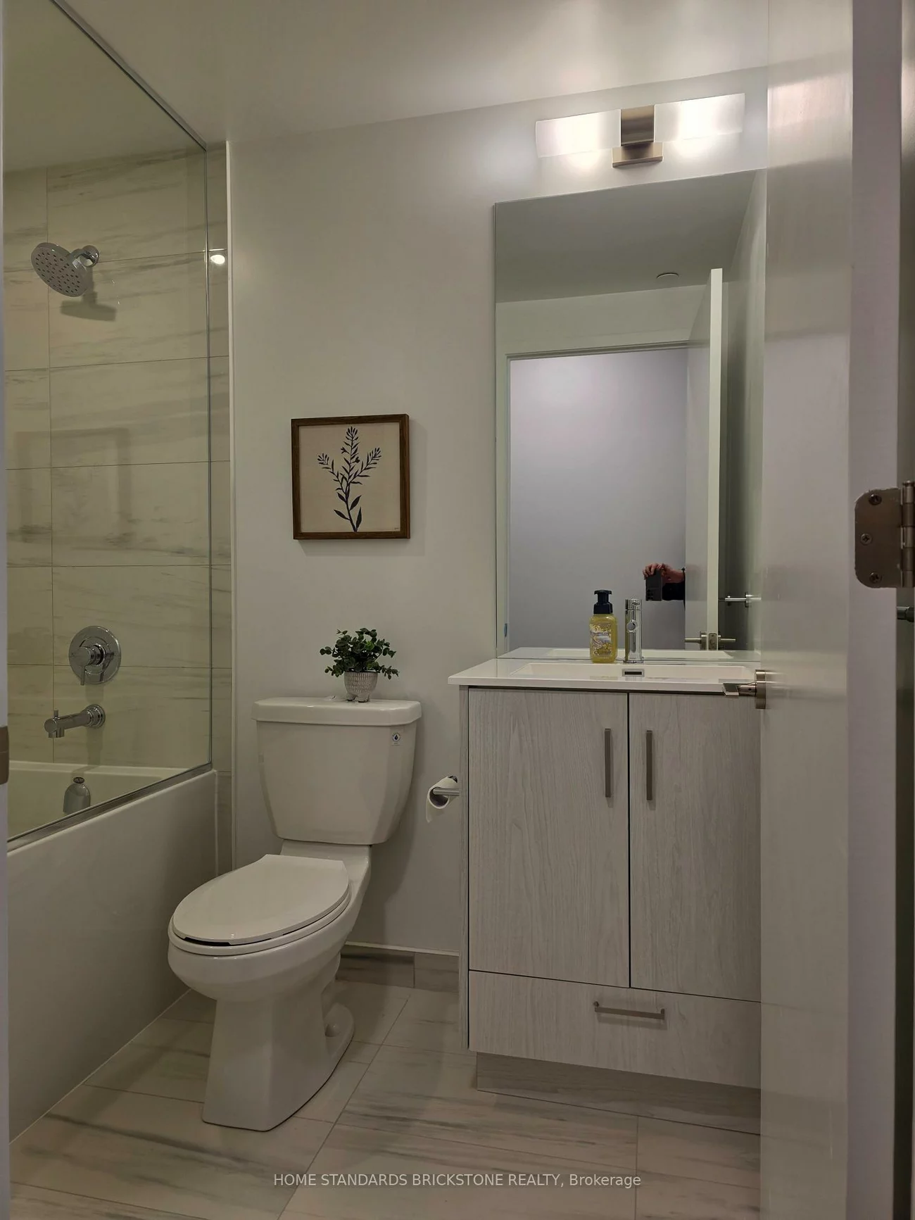 180, Front, Moss Park, Toronto