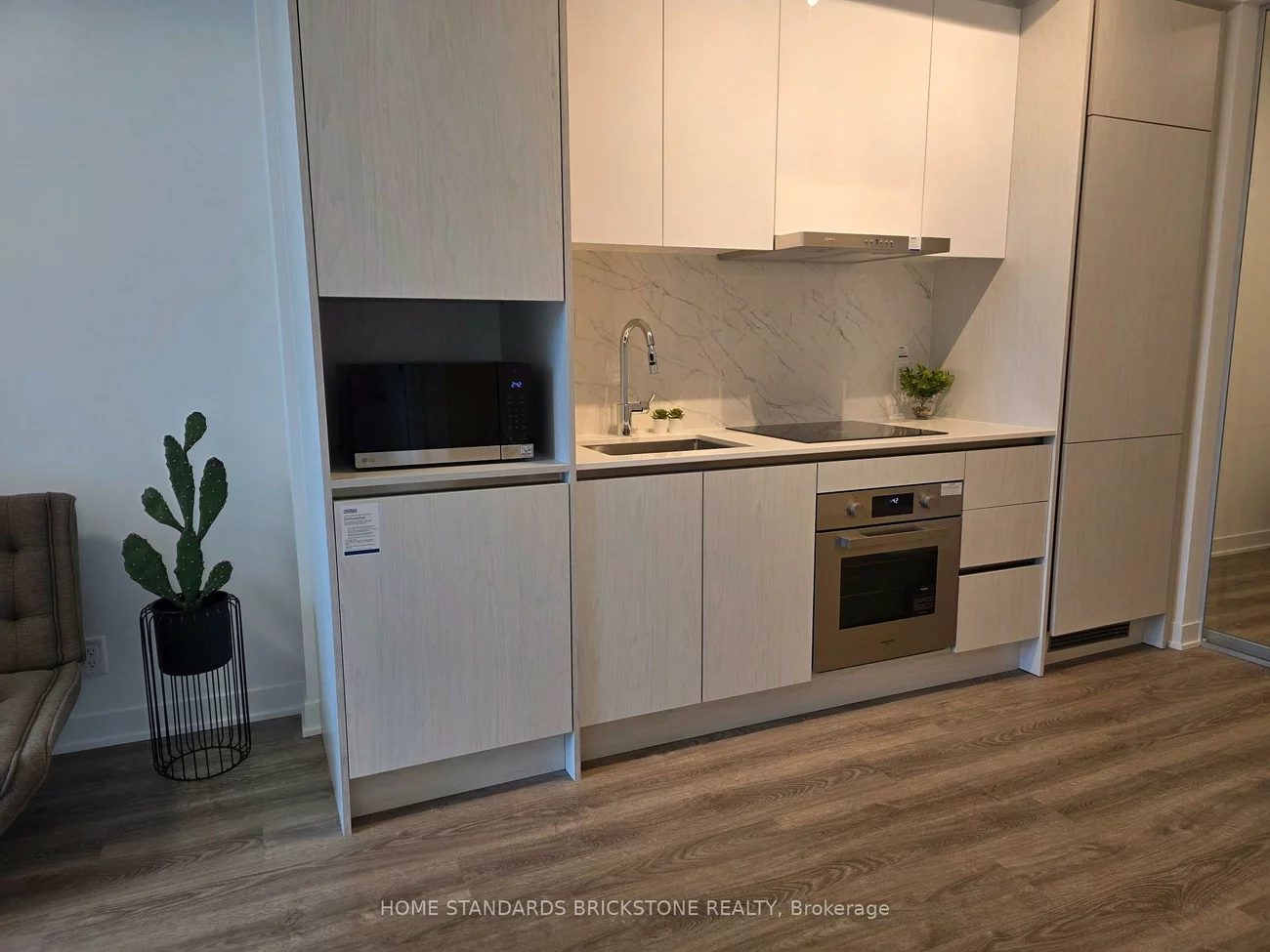 180, Front, Moss Park, Toronto