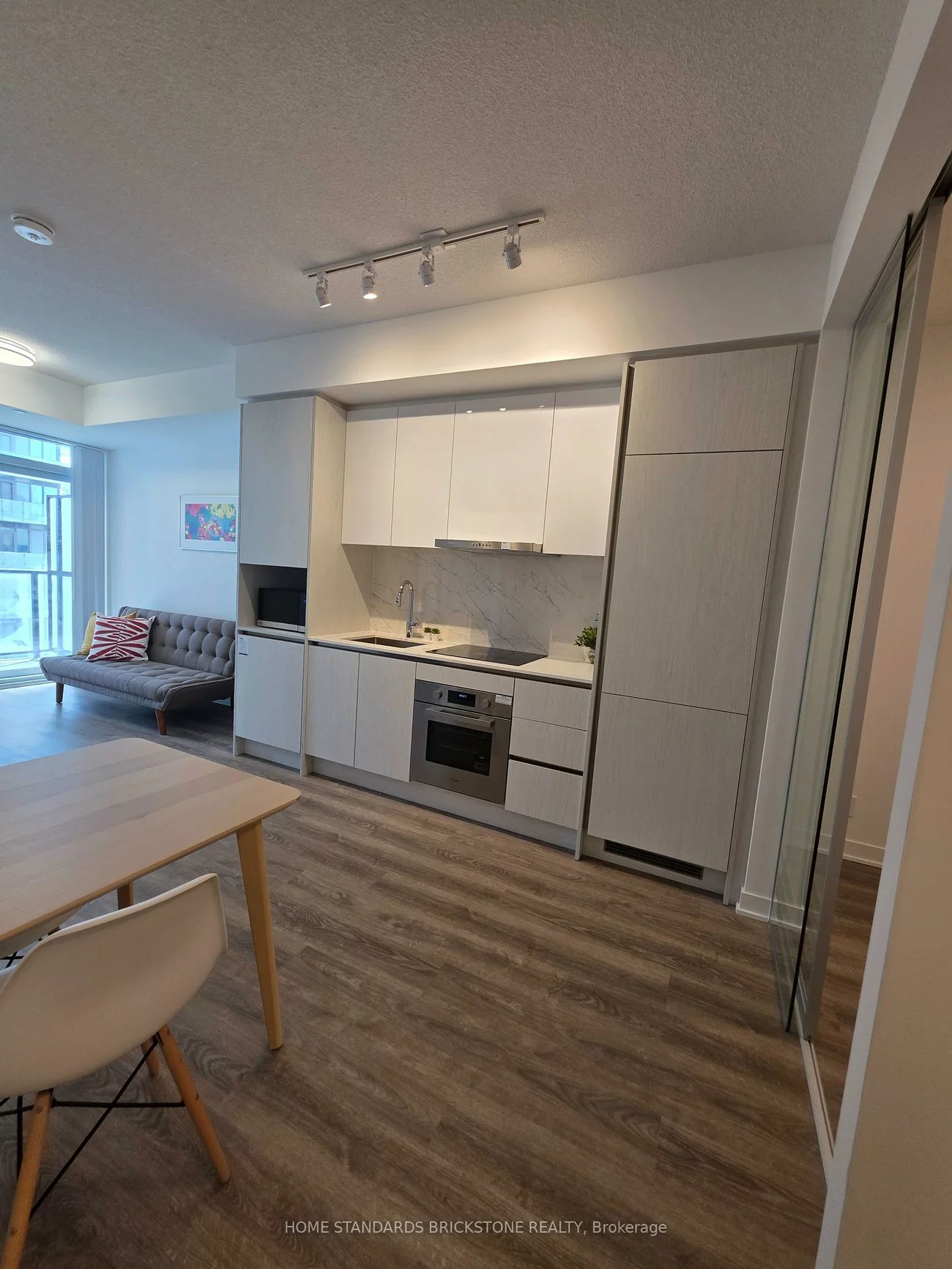 180, Front, Moss Park, Toronto