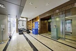 37, grosvenor, Bay Street Corridor, Toronto