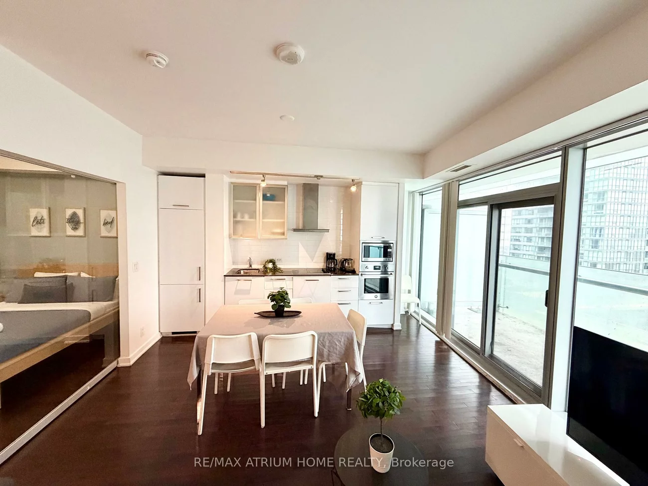 14, York, Waterfront Communities C1, Toronto