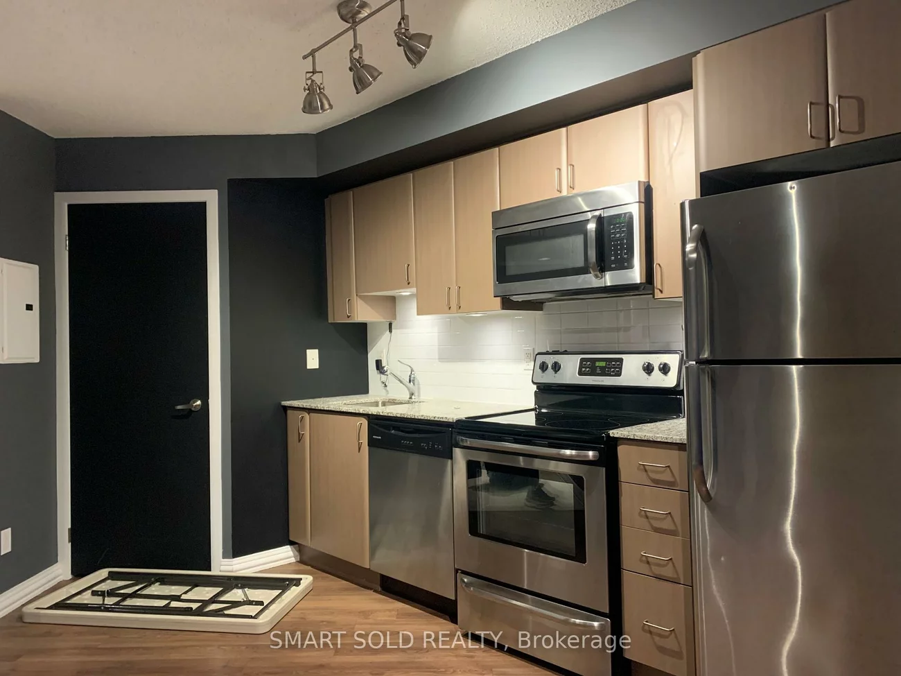 525, Wilson, Clanton Park, Toronto