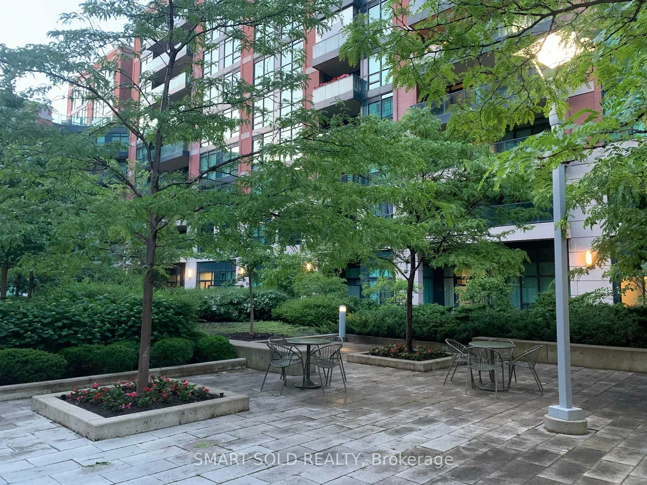 525, Wilson, Clanton Park, Toronto