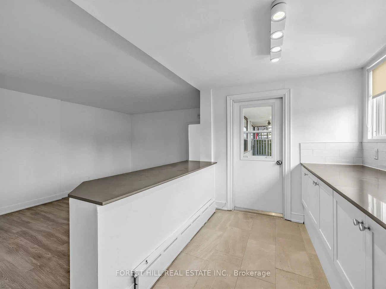 70, Spadina, Annex, Toronto