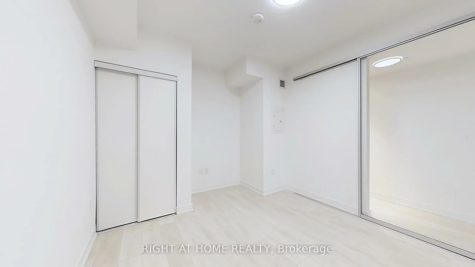 117, Broadway, Mount Pleasant West, Toronto