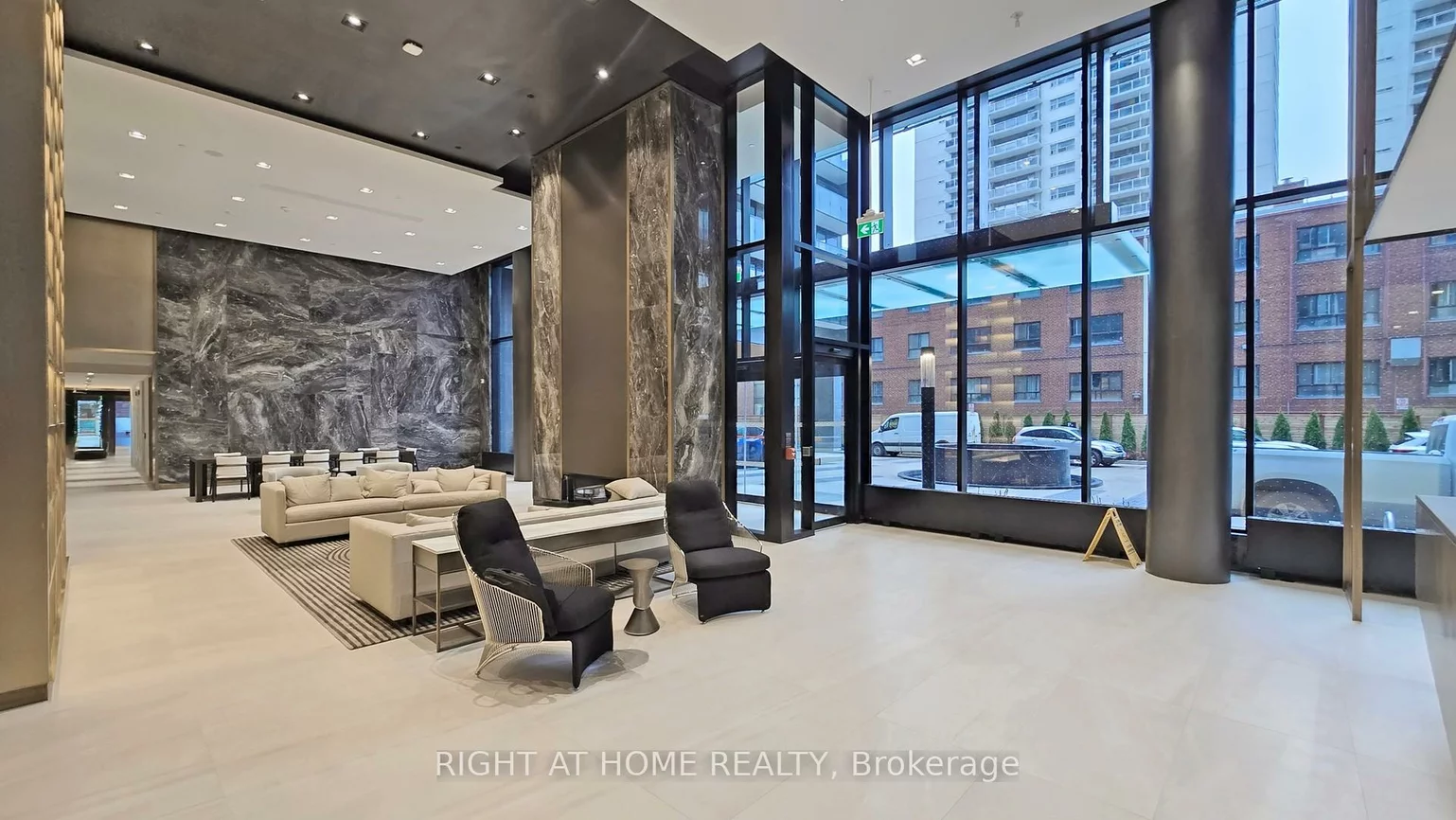 117, Broadway, Mount Pleasant West, Toronto