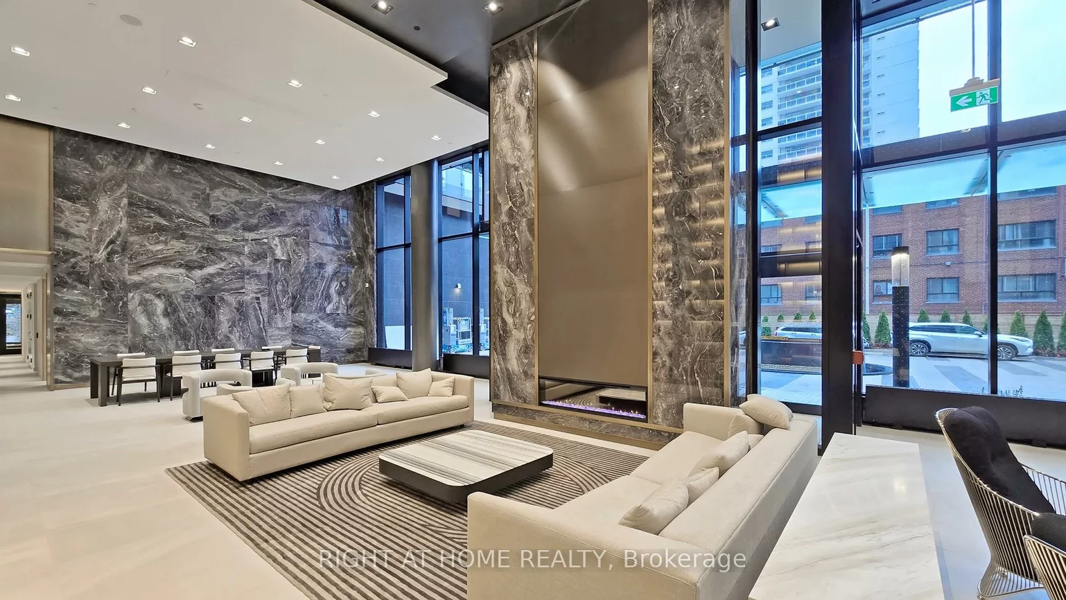 117, Broadway, Mount Pleasant West, Toronto