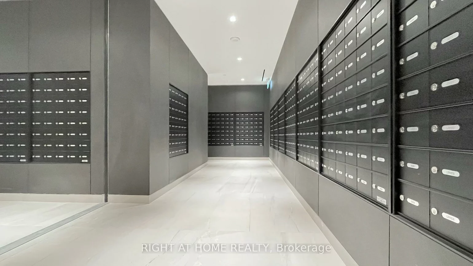 117, Broadway, Mount Pleasant West, Toronto