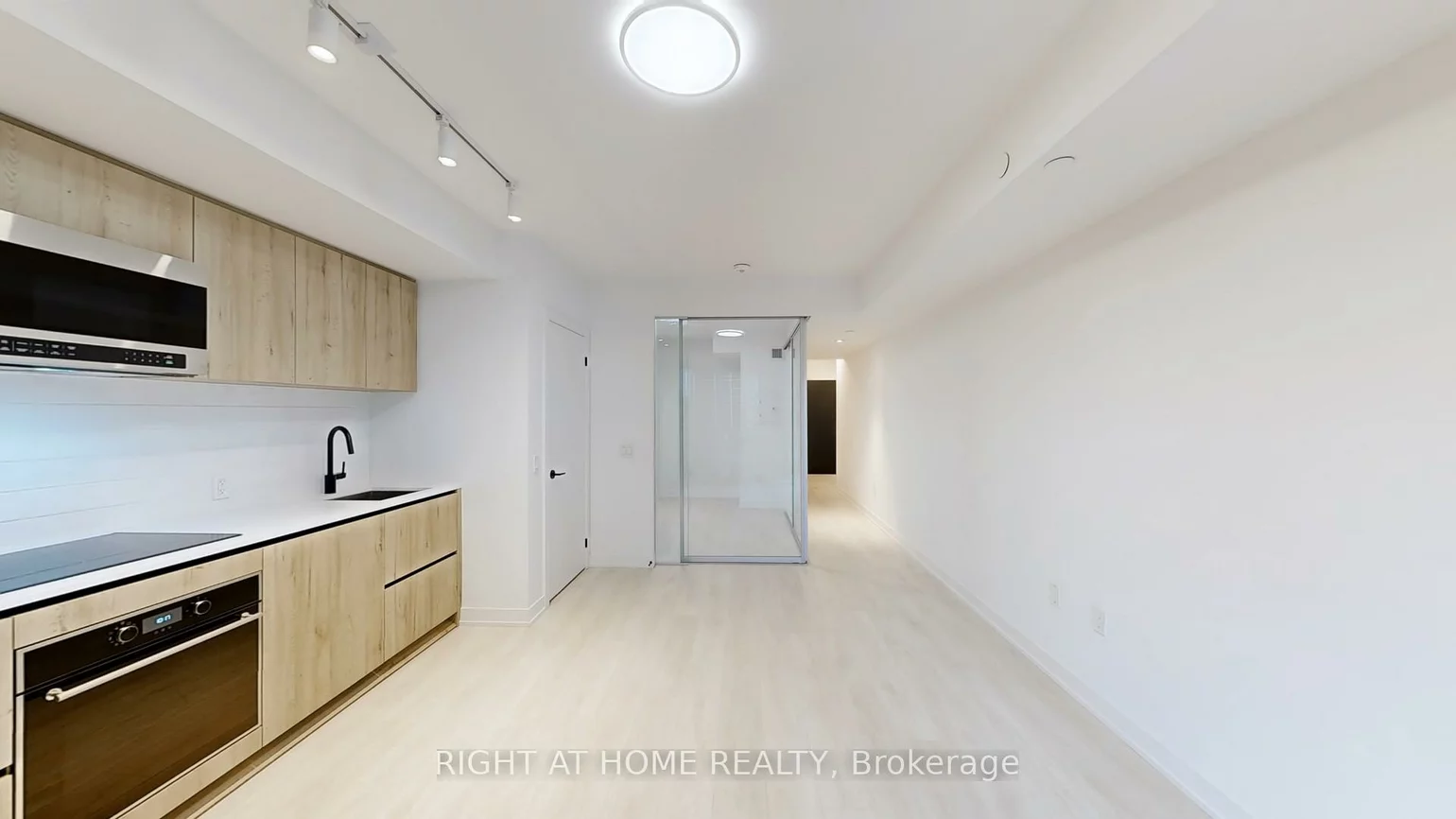 117, Broadway, Mount Pleasant West, Toronto