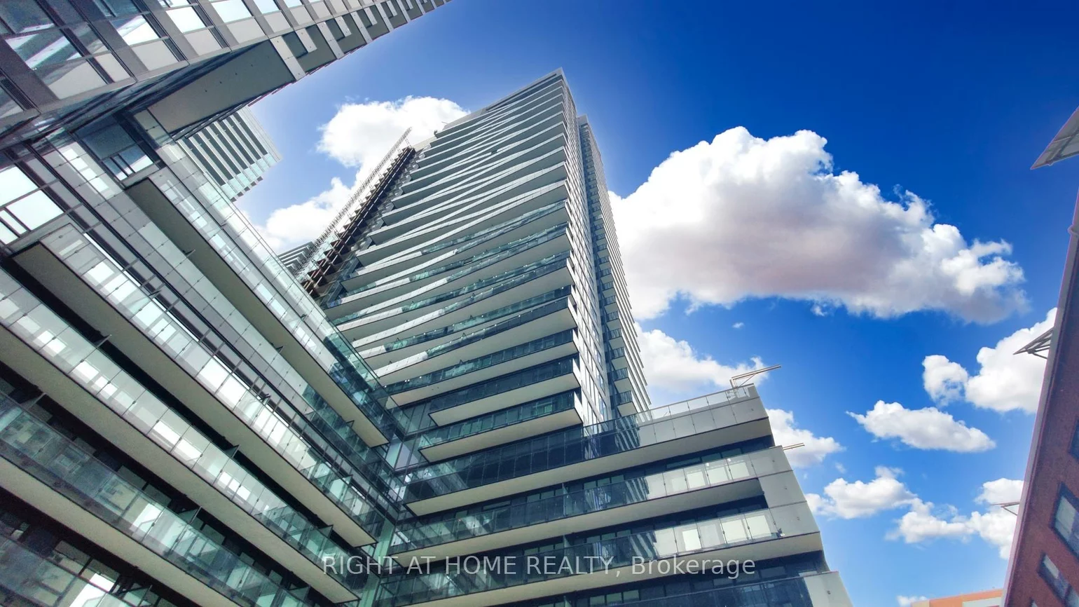 117, Broadway, Mount Pleasant West, Toronto