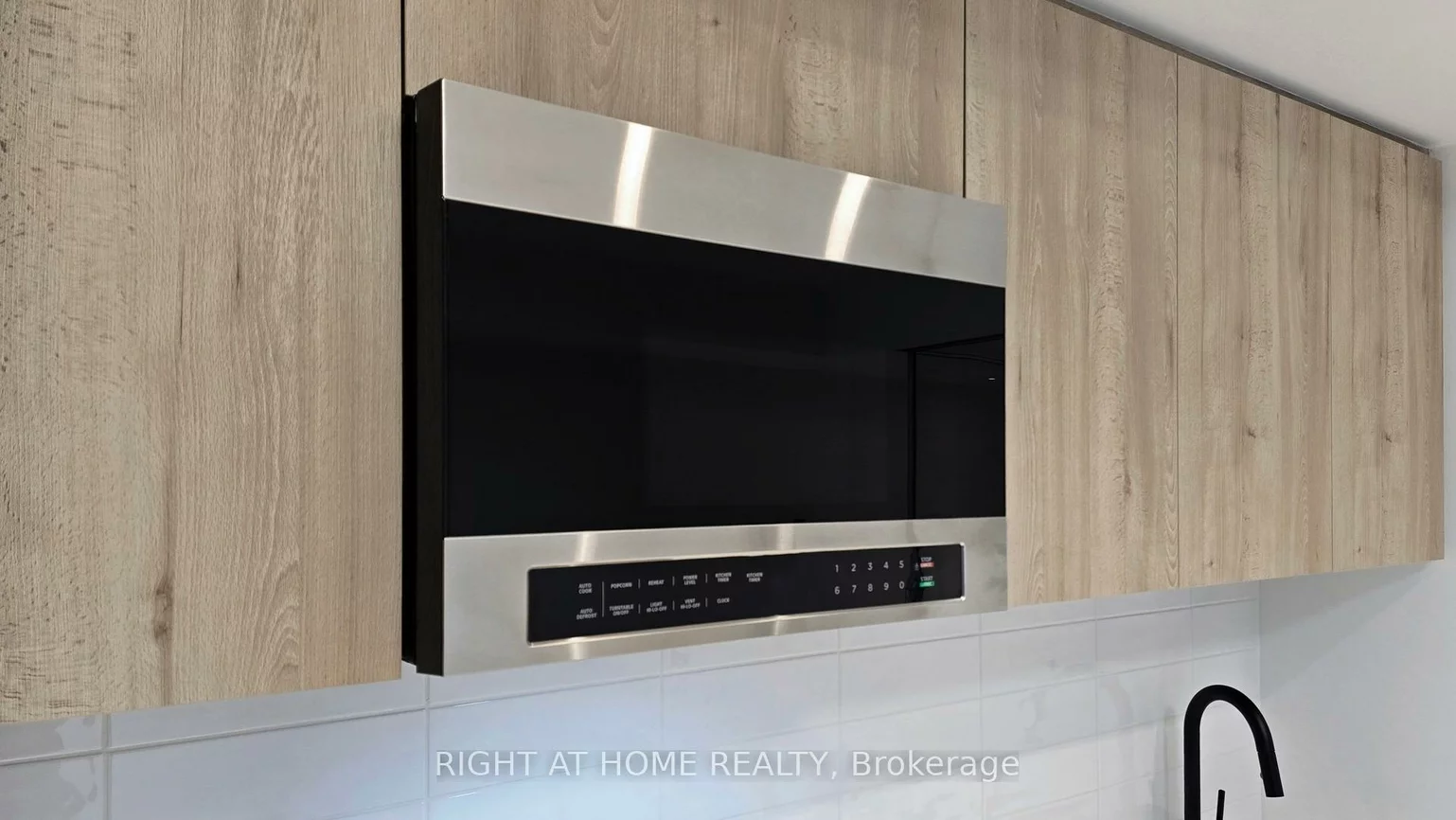 117, Broadway, Mount Pleasant West, Toronto