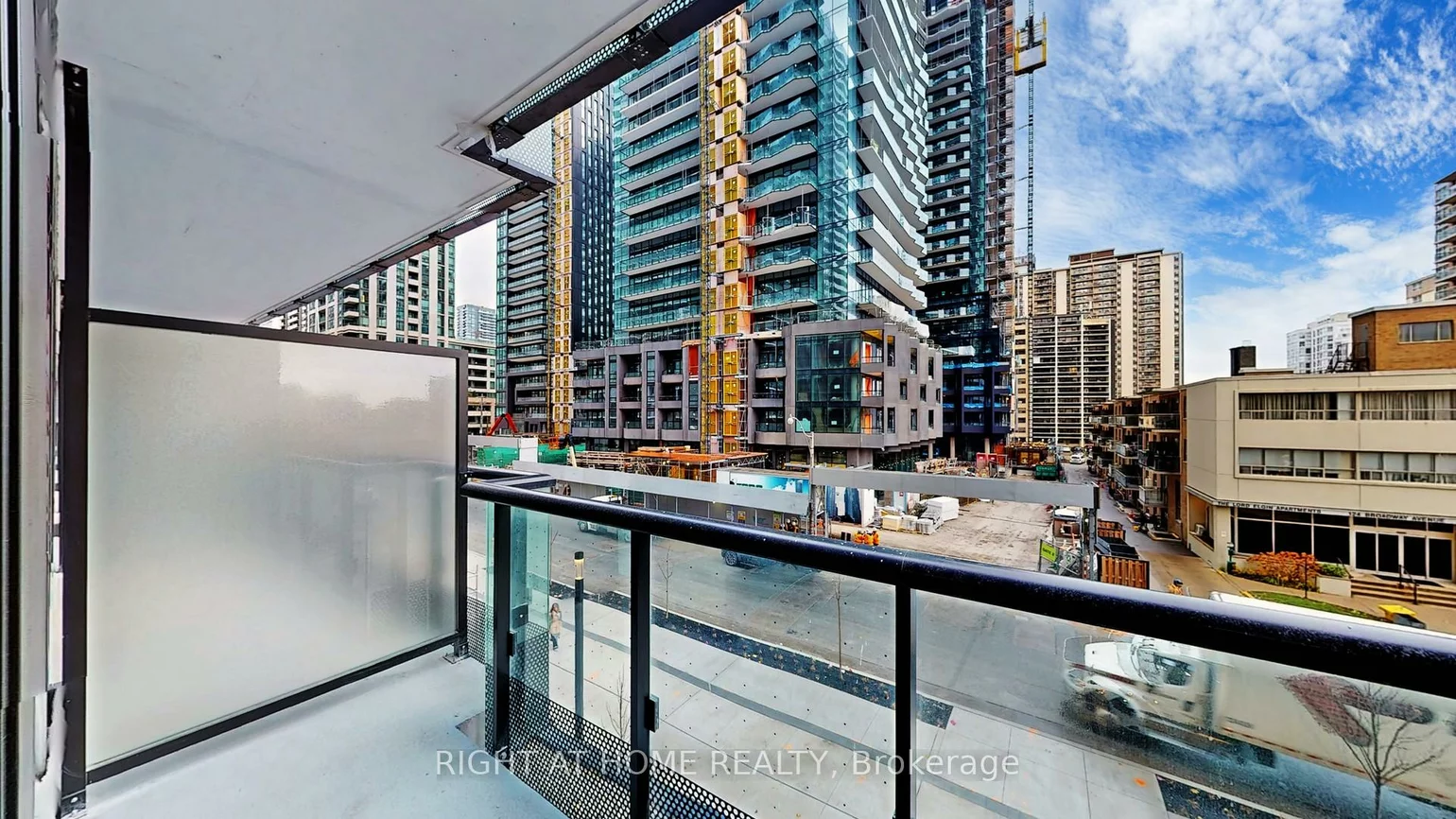 117, Broadway, Mount Pleasant West, Toronto