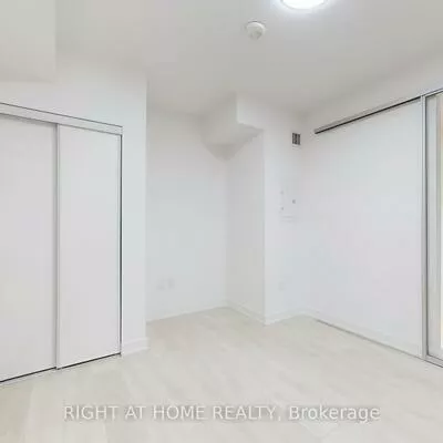 117, Broadway, Mount Pleasant West, Toronto