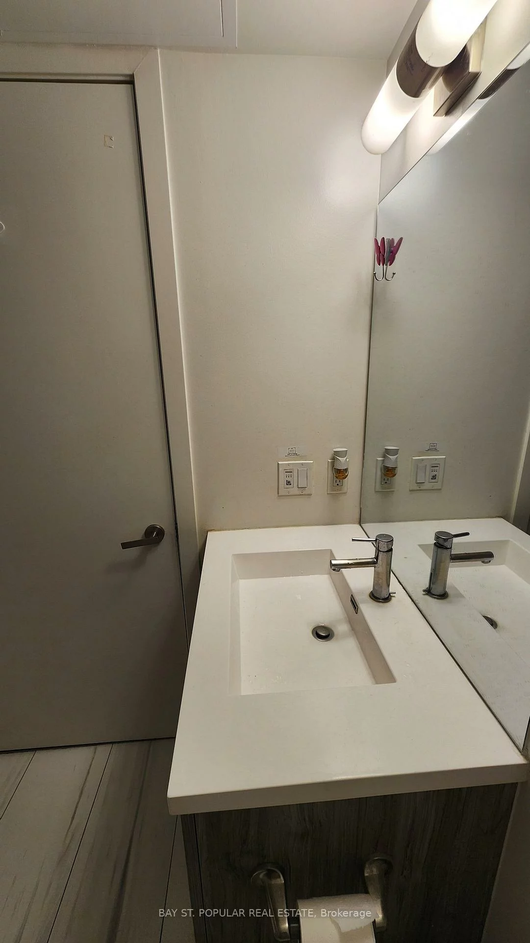 138, Downes, Waterfront Communities C8, Toronto