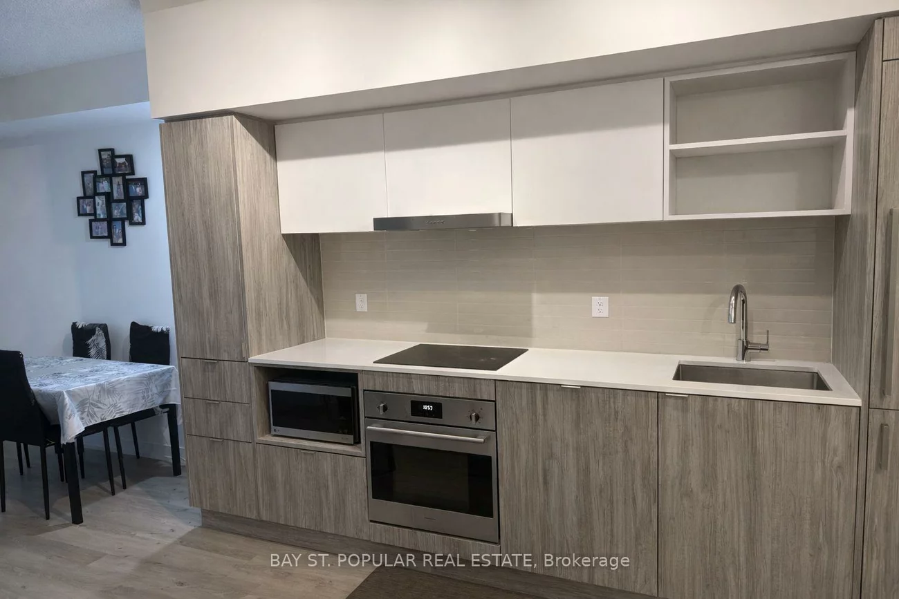 138, Downes, Waterfront Communities C8, Toronto