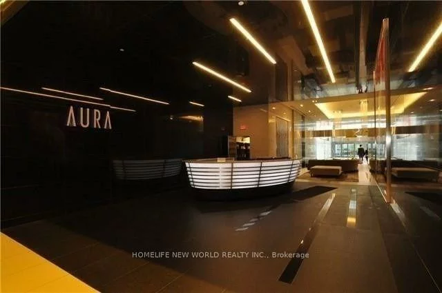 386, Yonge, Bay Street Corridor, Toronto