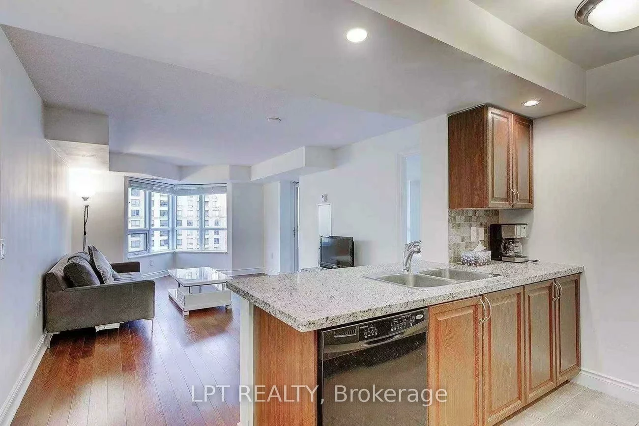 500, Doris, Willowdale East, Toronto