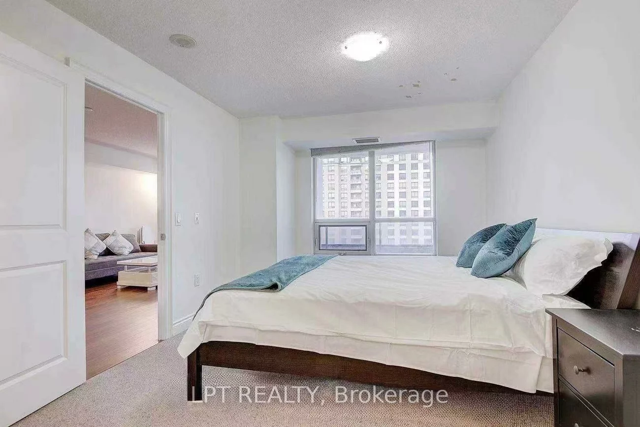 500, Doris, Willowdale East, Toronto