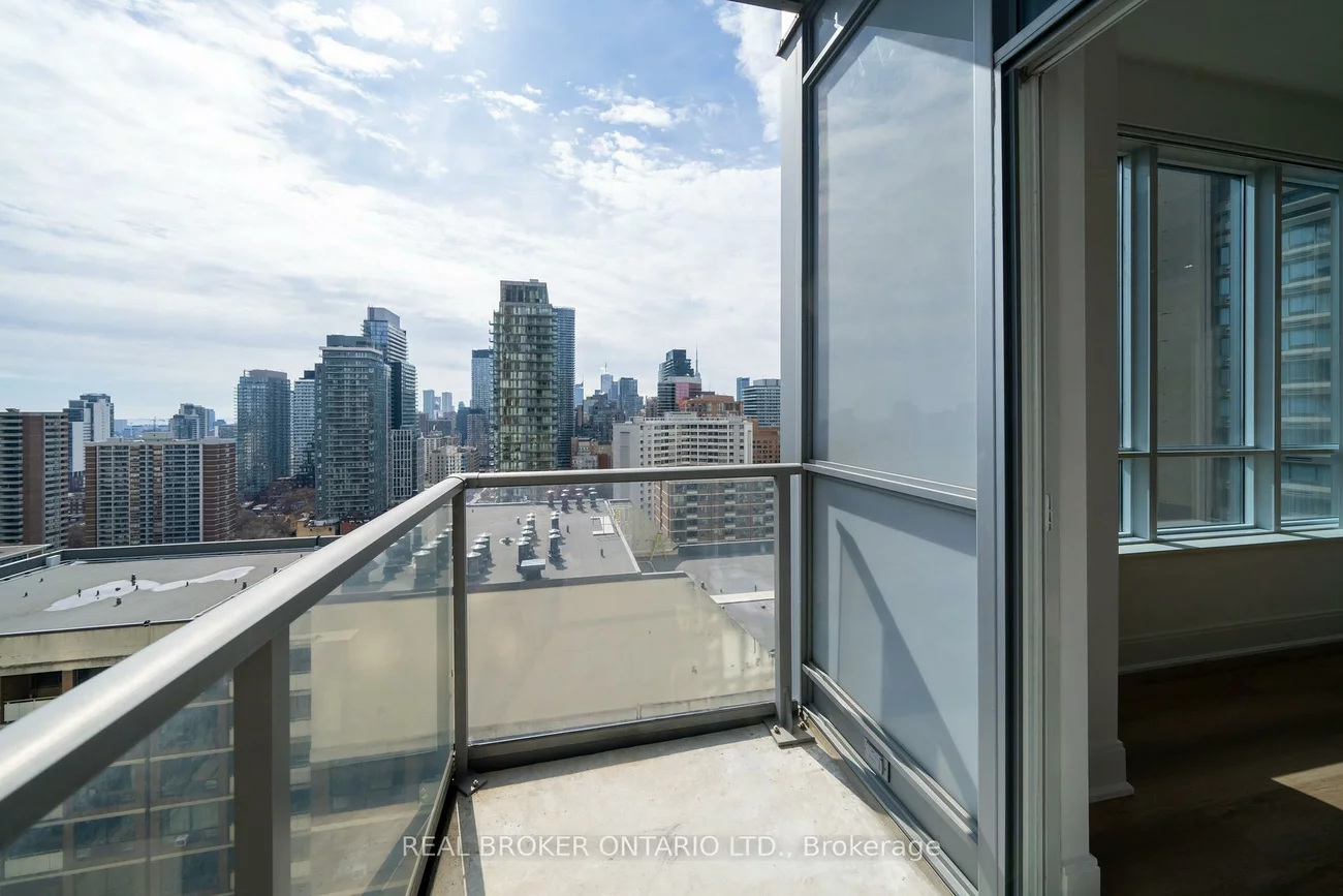 21, Balmuto, Bay Street Corridor, Toronto