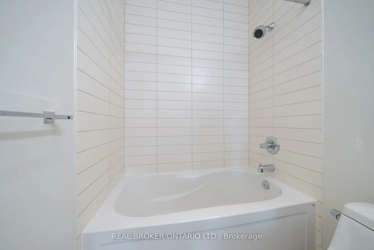 21, Balmuto, Bay Street Corridor, Toronto